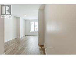 111 - 39 Farmstead Road, Toronto, ON M2L2X2 Photo 18