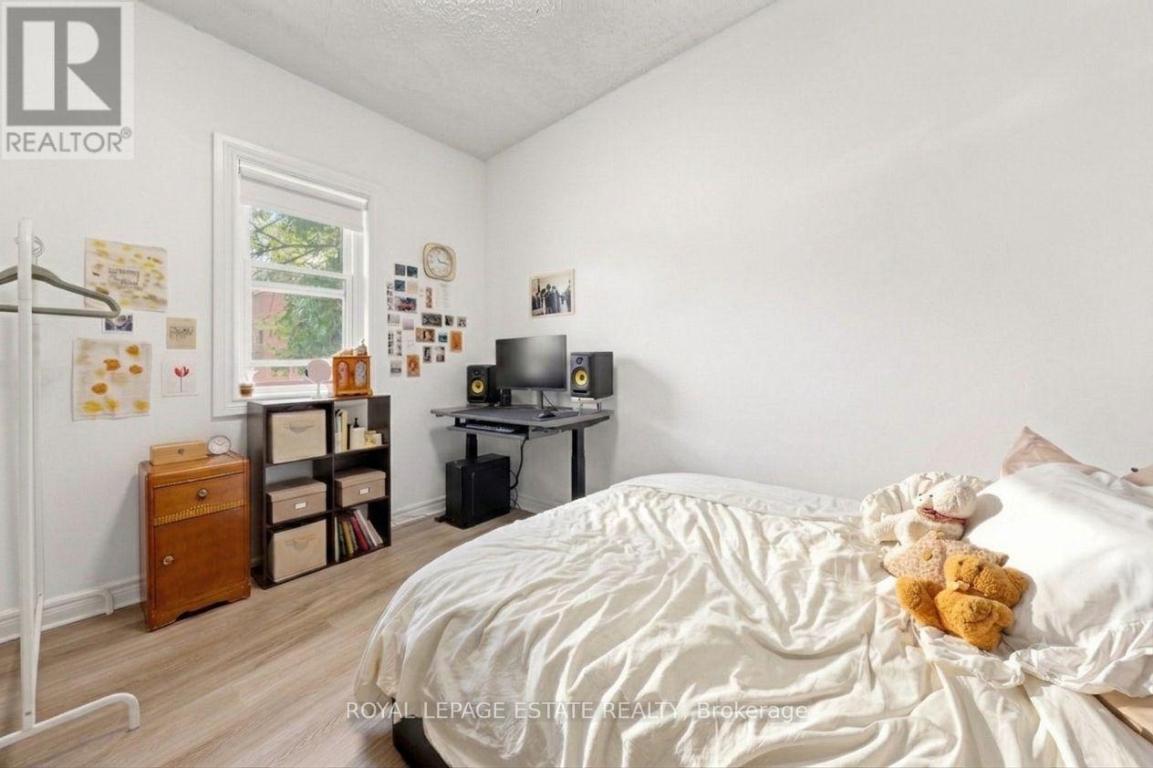 44 MITCHELL AVENUE - 9
