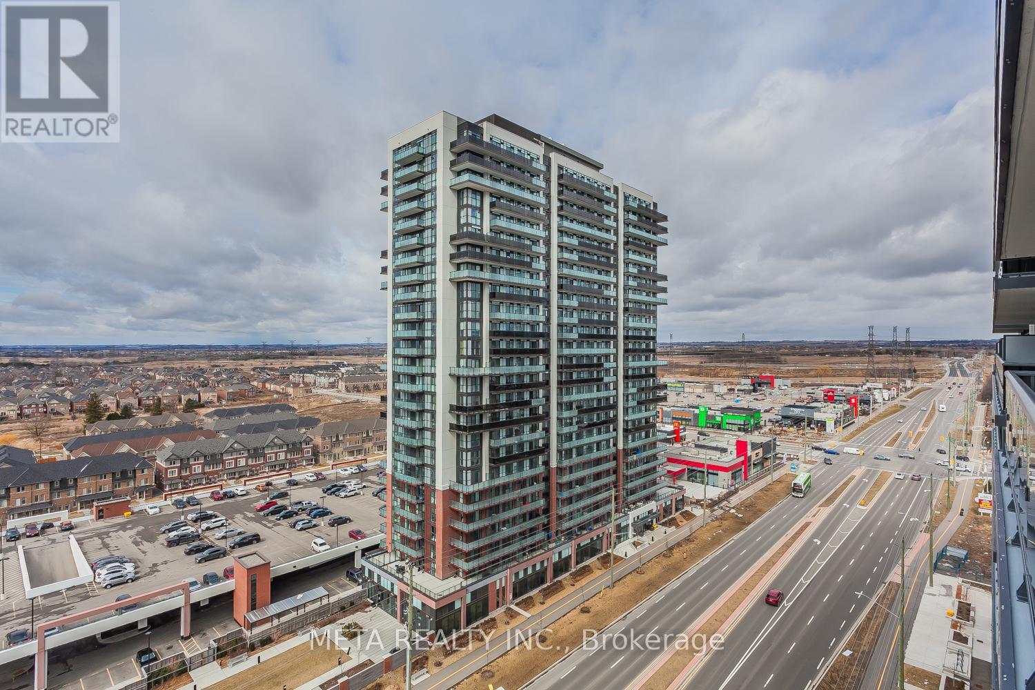 #322 2545 SIMCOE STREET N - 1