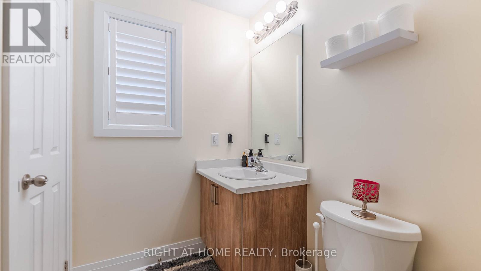 707 AUDLEY ROAD S - 32