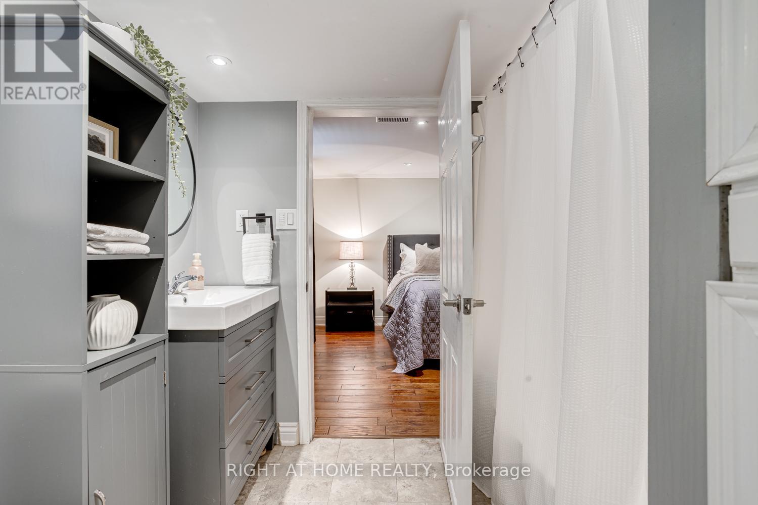 77 ALDRED DRIVE - 34