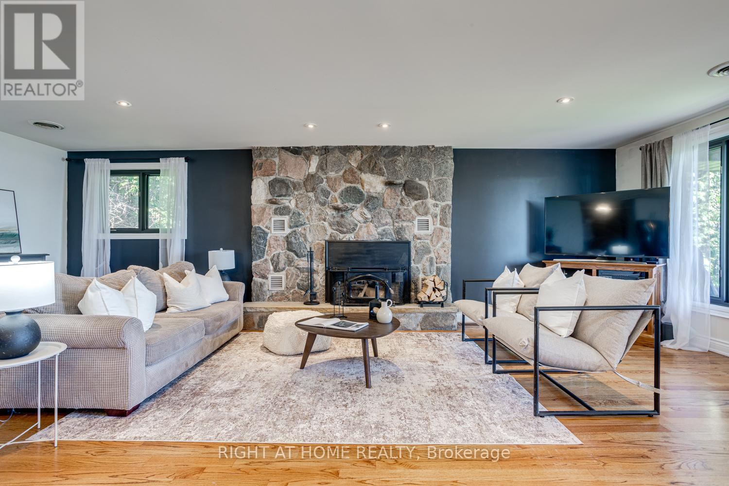 77 ALDRED DRIVE - 14