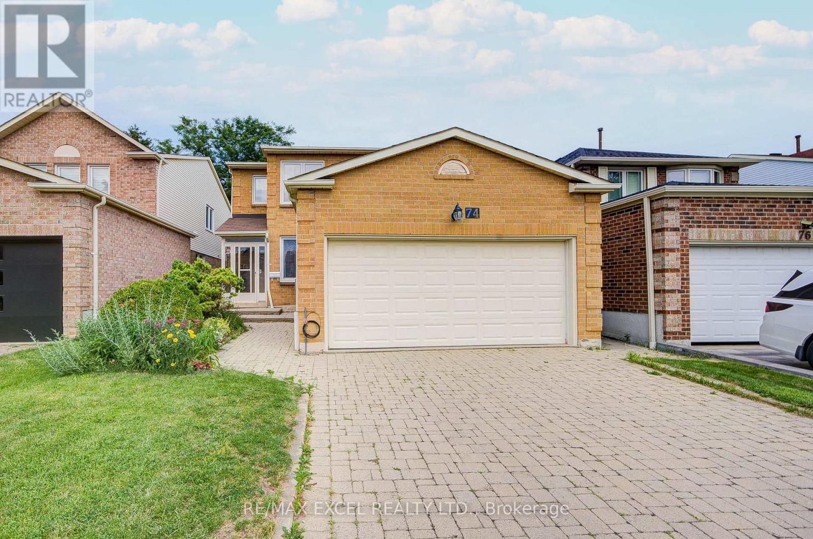 Photo of 74 Holmbush Crescent