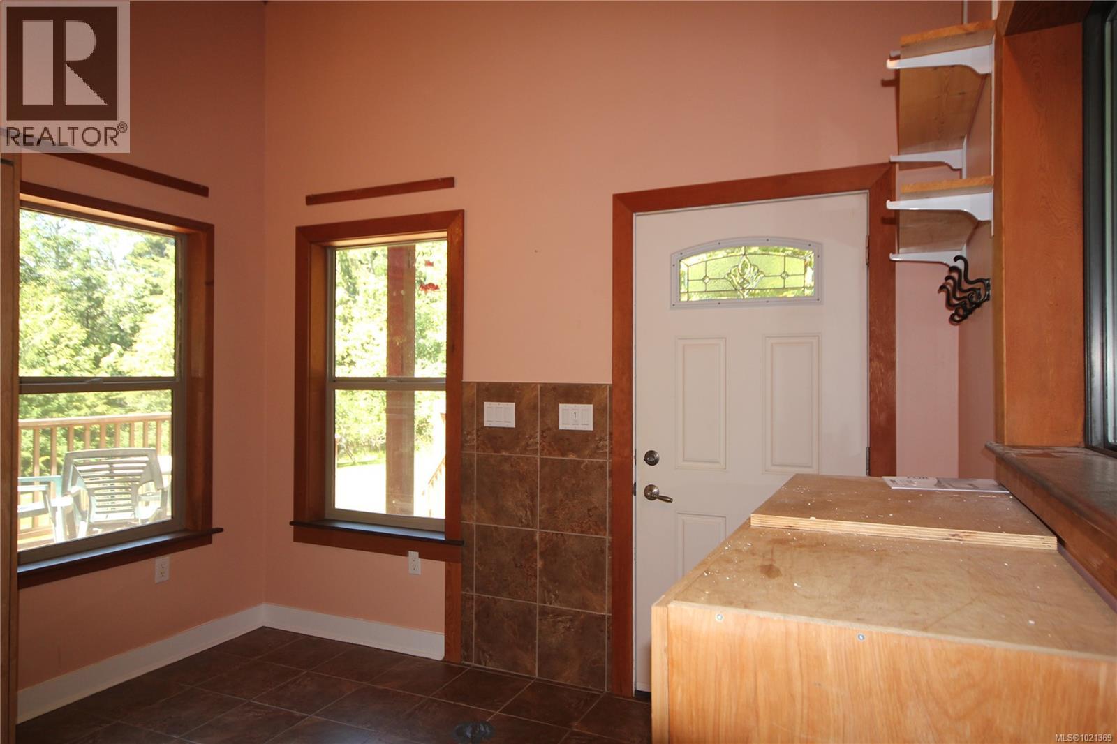 2725 Seaside Dr - Image 7