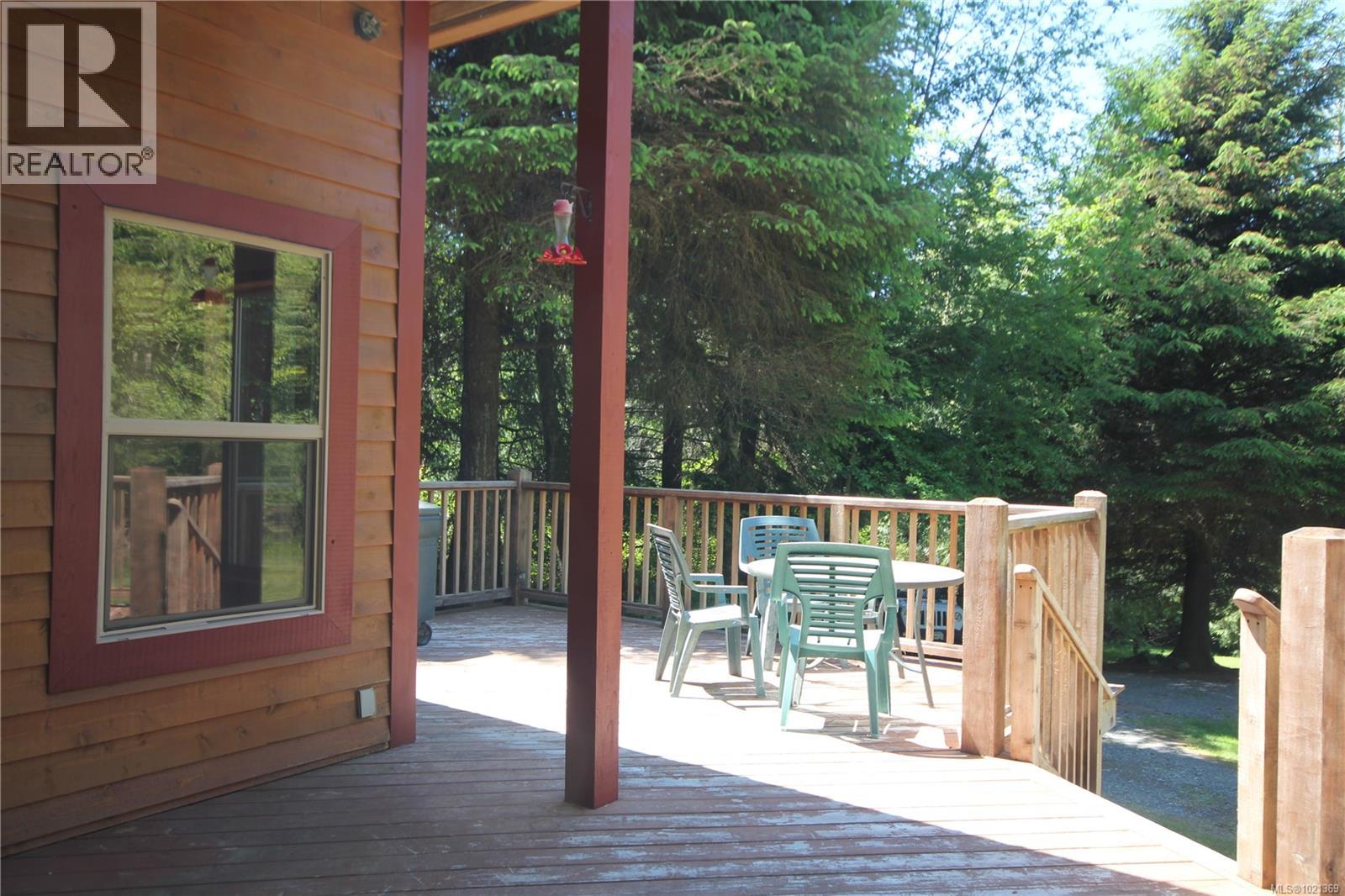 2725 Seaside Dr - Image 33