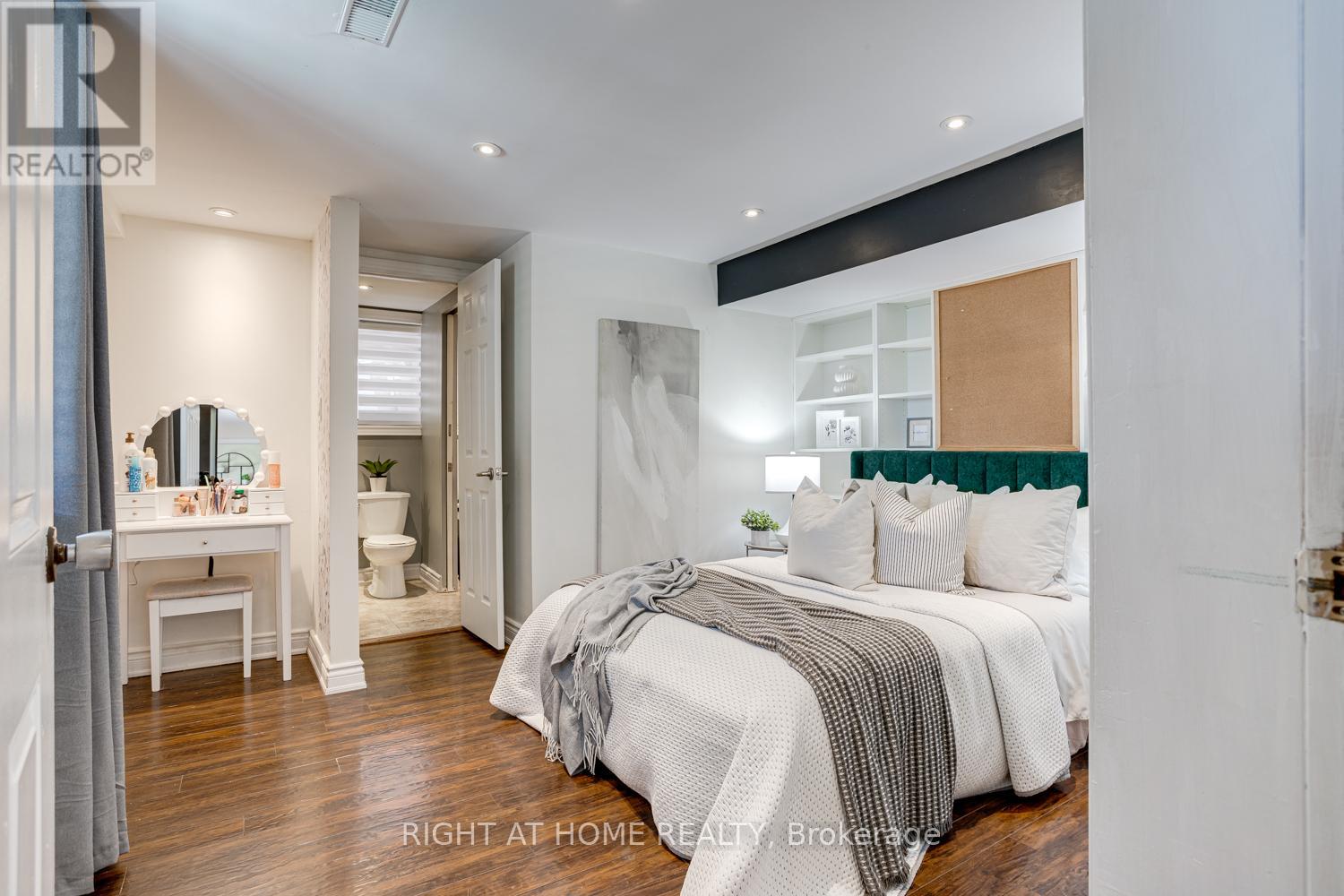77 ALDRED DRIVE - 36