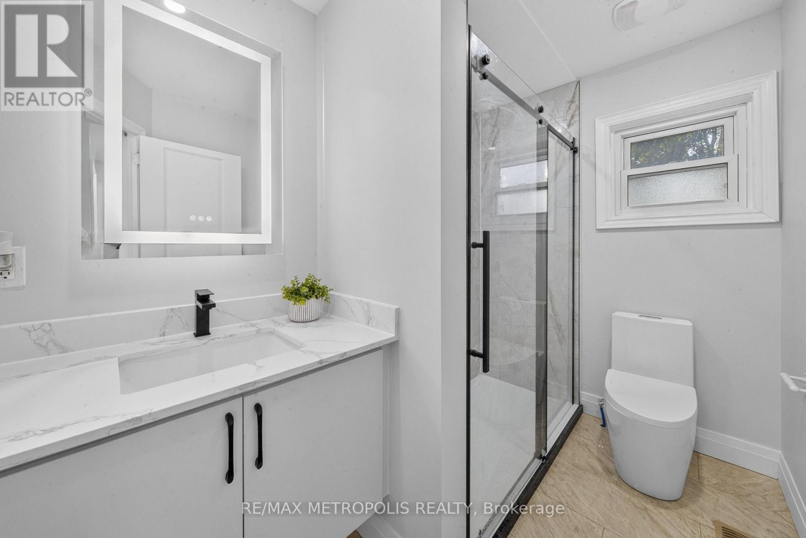208 PALMERSTON AVENUE - 11