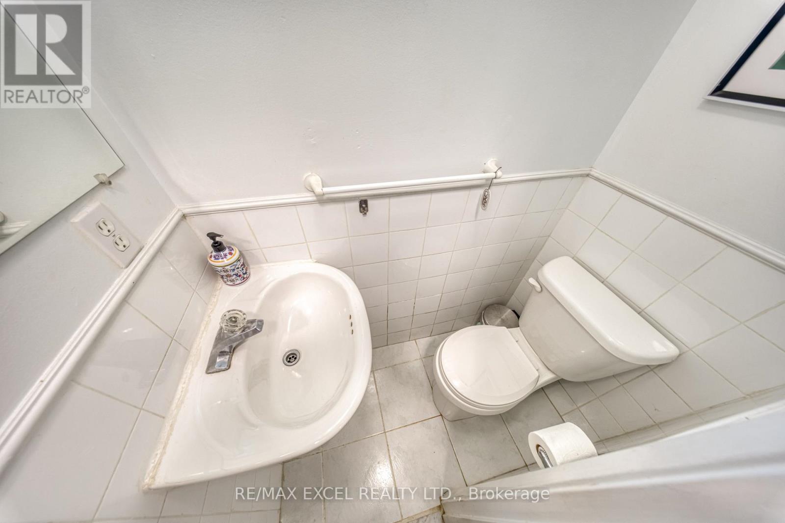 17 SADLEE COVE CRESCENT - 14