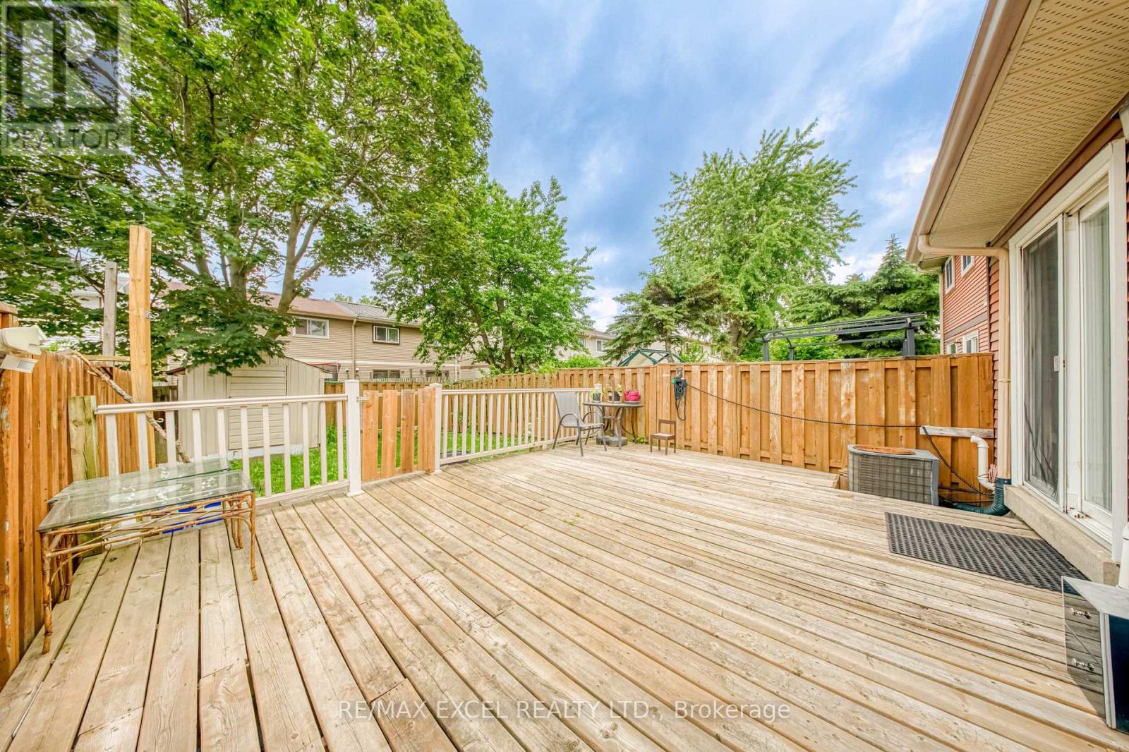 17 SADLEE COVE CRESCENT - 31