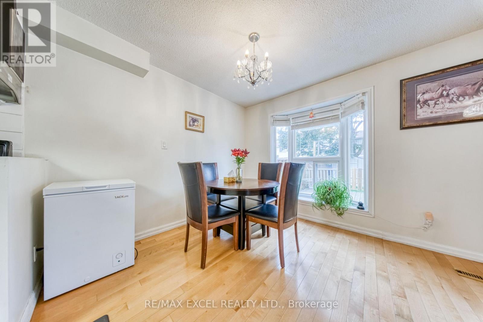 17 SADLEE COVE CRESCENT - 8