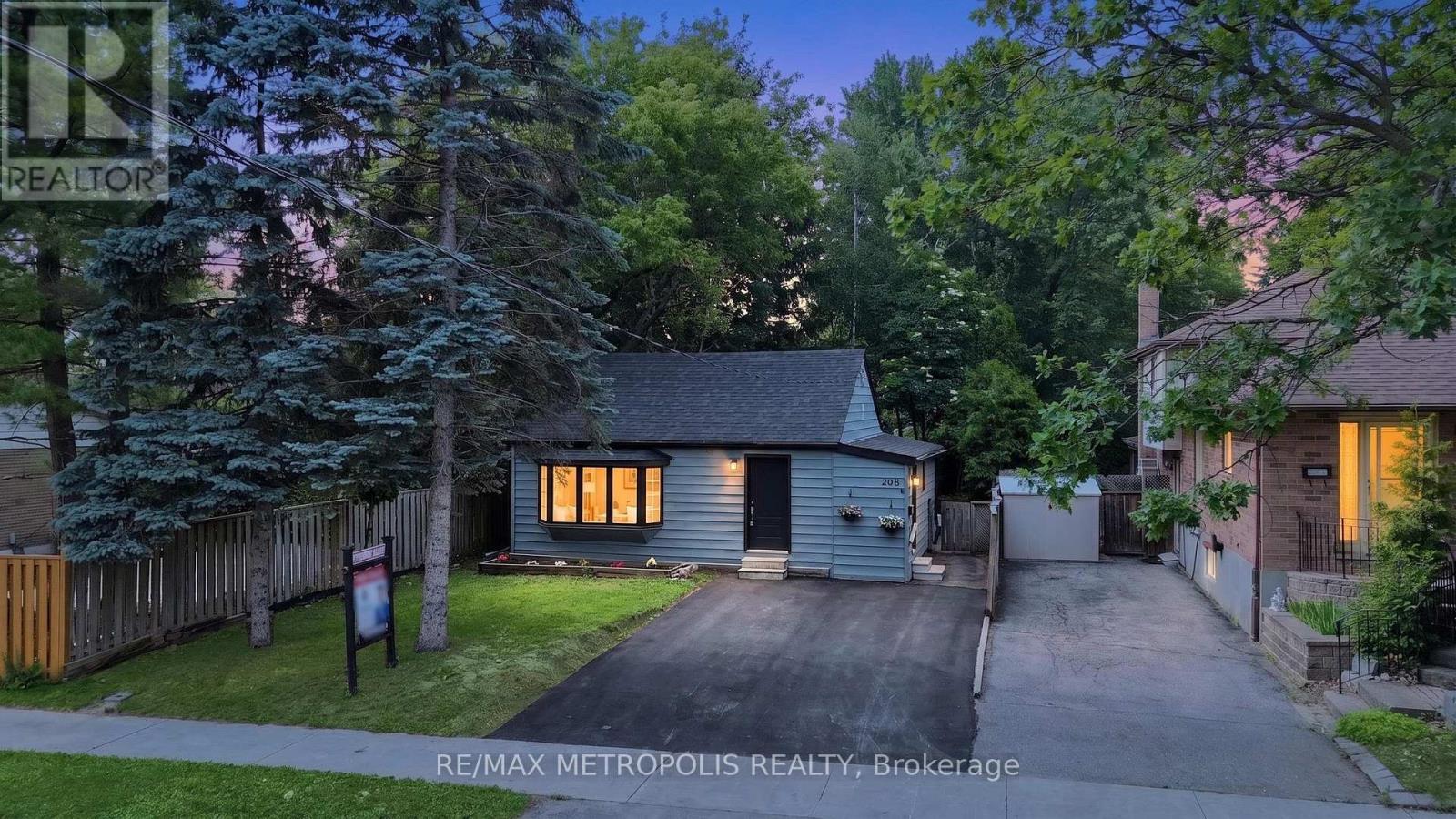 208 PALMERSTON AVENUE - 14