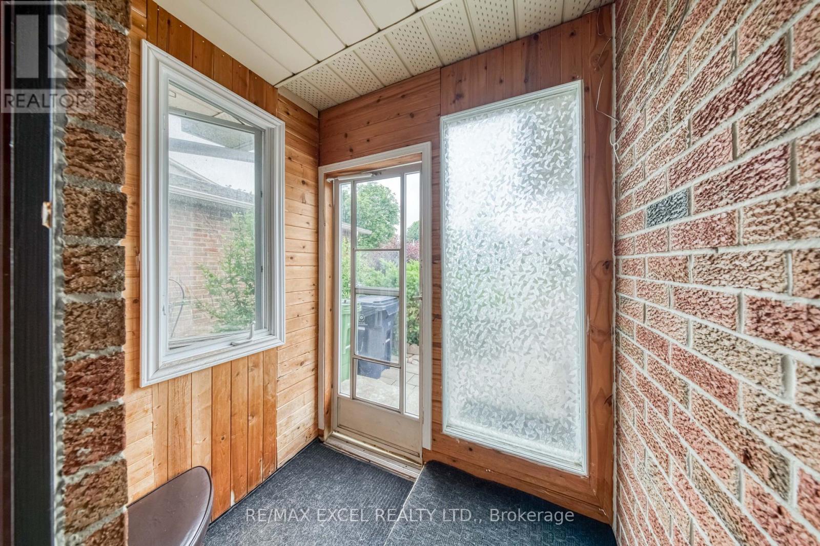 17 SADLEE COVE CRESCENT - 36