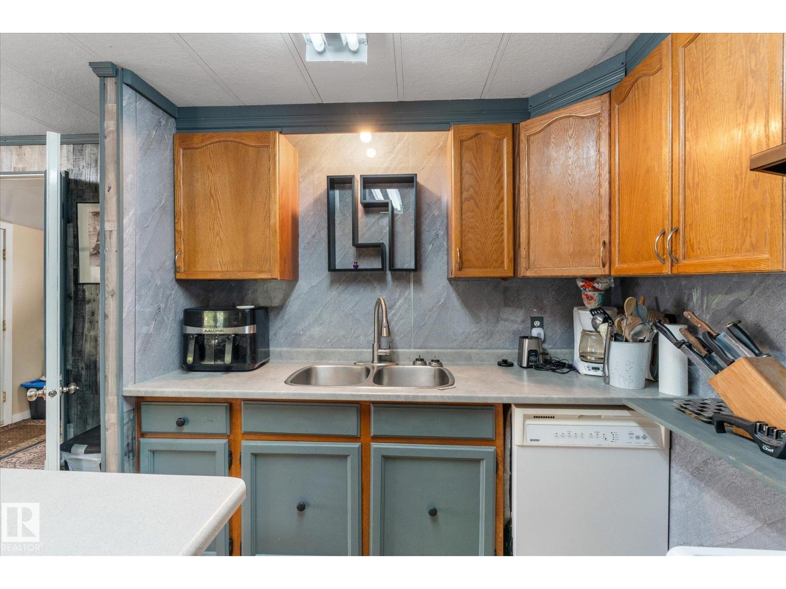 124 305 calahoo RD - 16