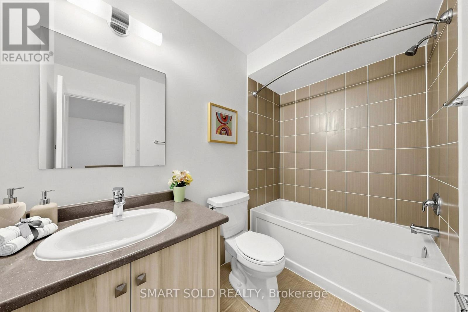 80 DONALD FLEMING WAY - 32