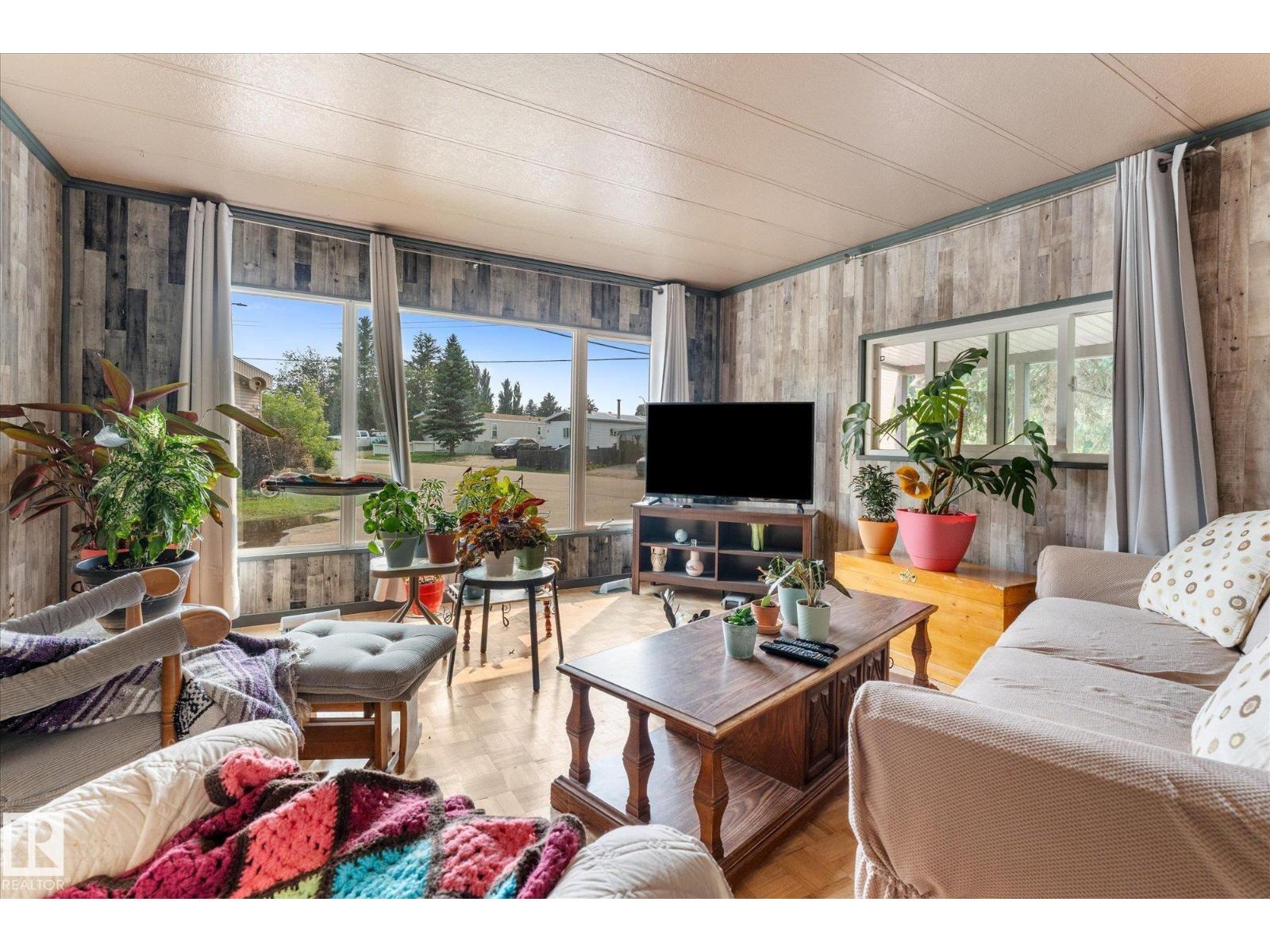 124 305 calahoo RD - 9