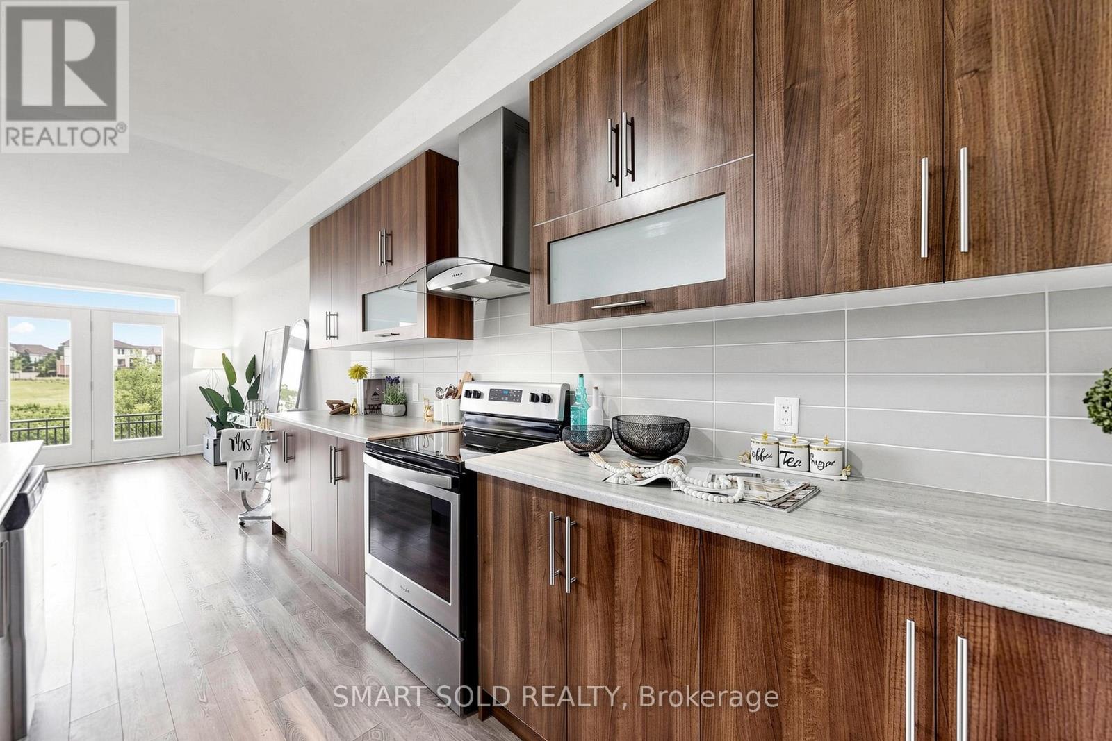 80 DONALD FLEMING WAY - 11