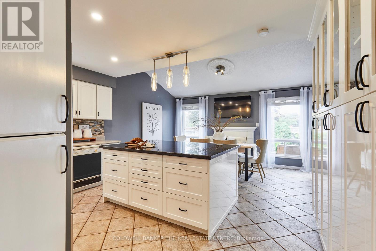 6 FAWN COURT - 14