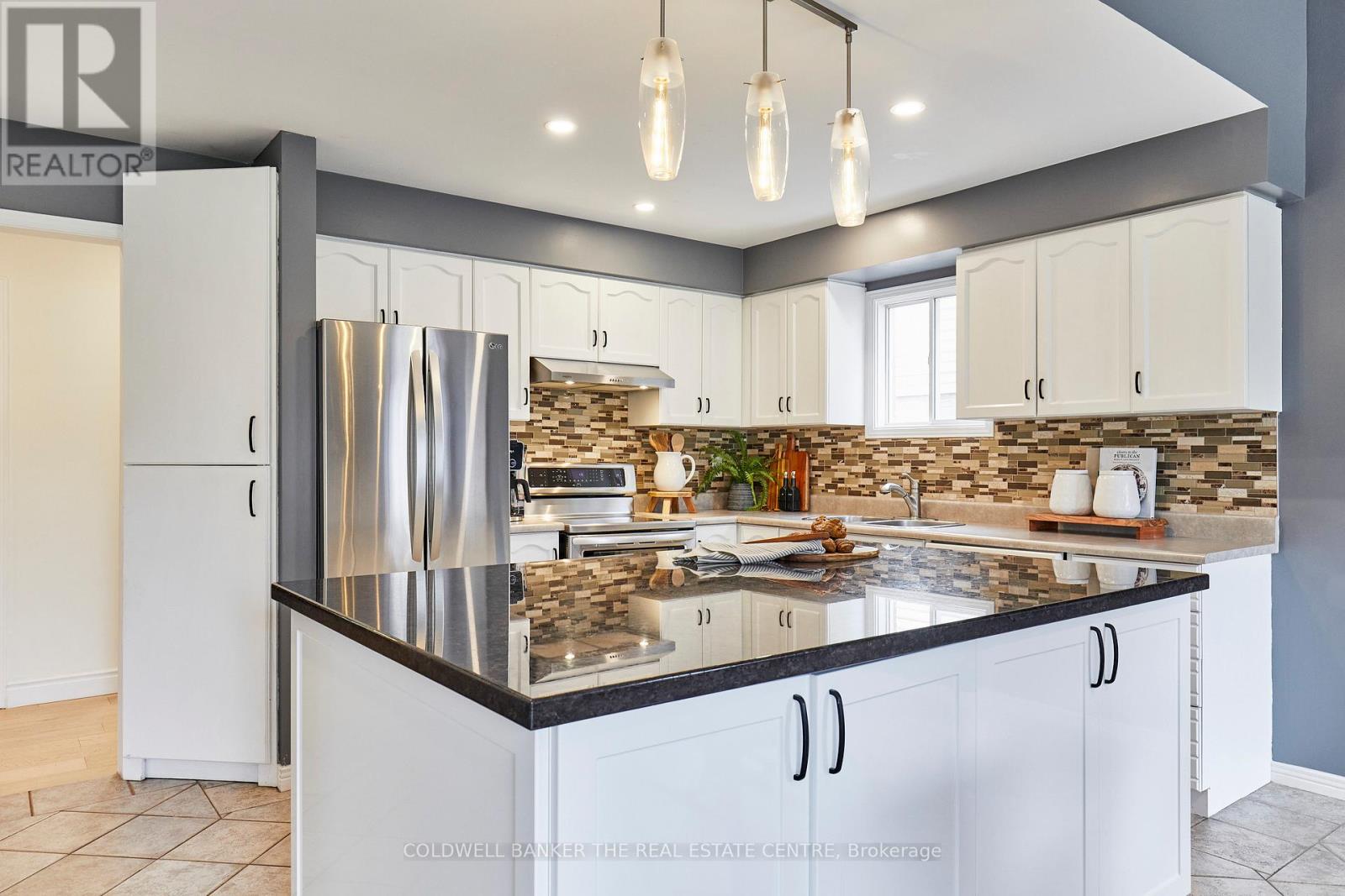 6 FAWN COURT - 9