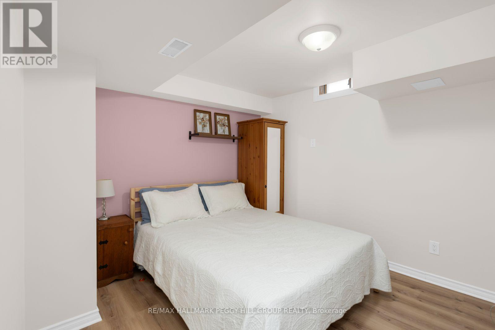 990 MACLEAN STREET - 13