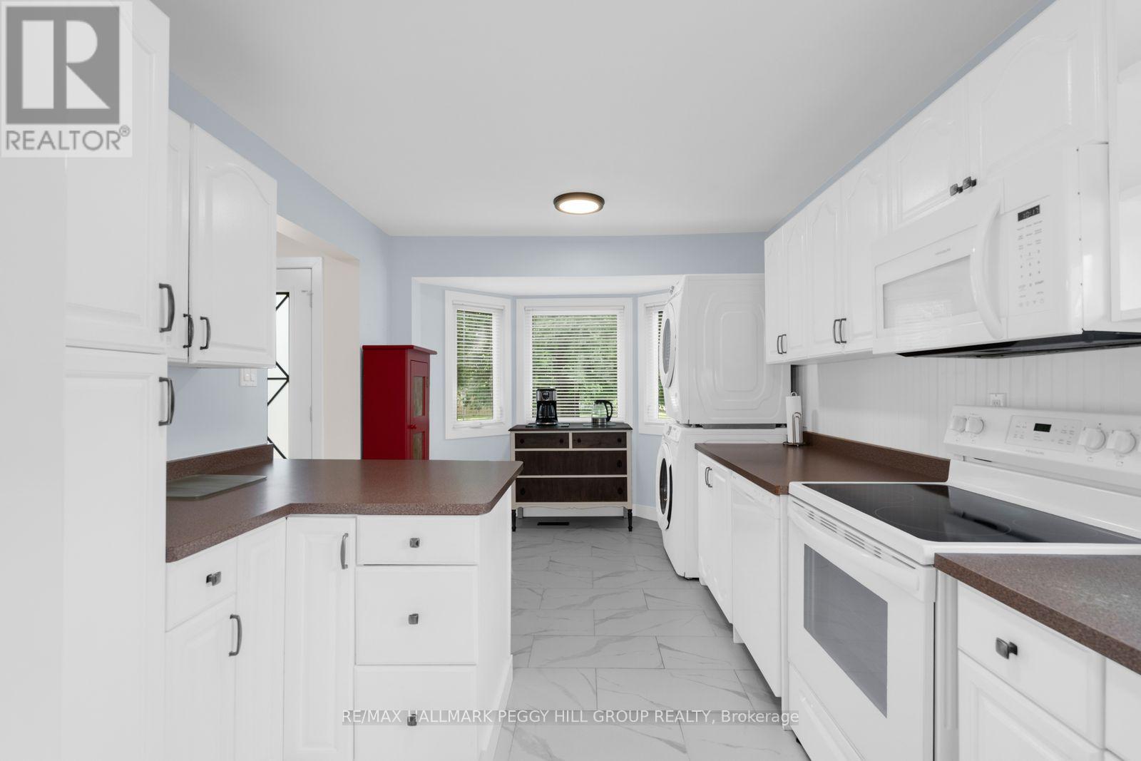 990 MACLEAN STREET - 2
