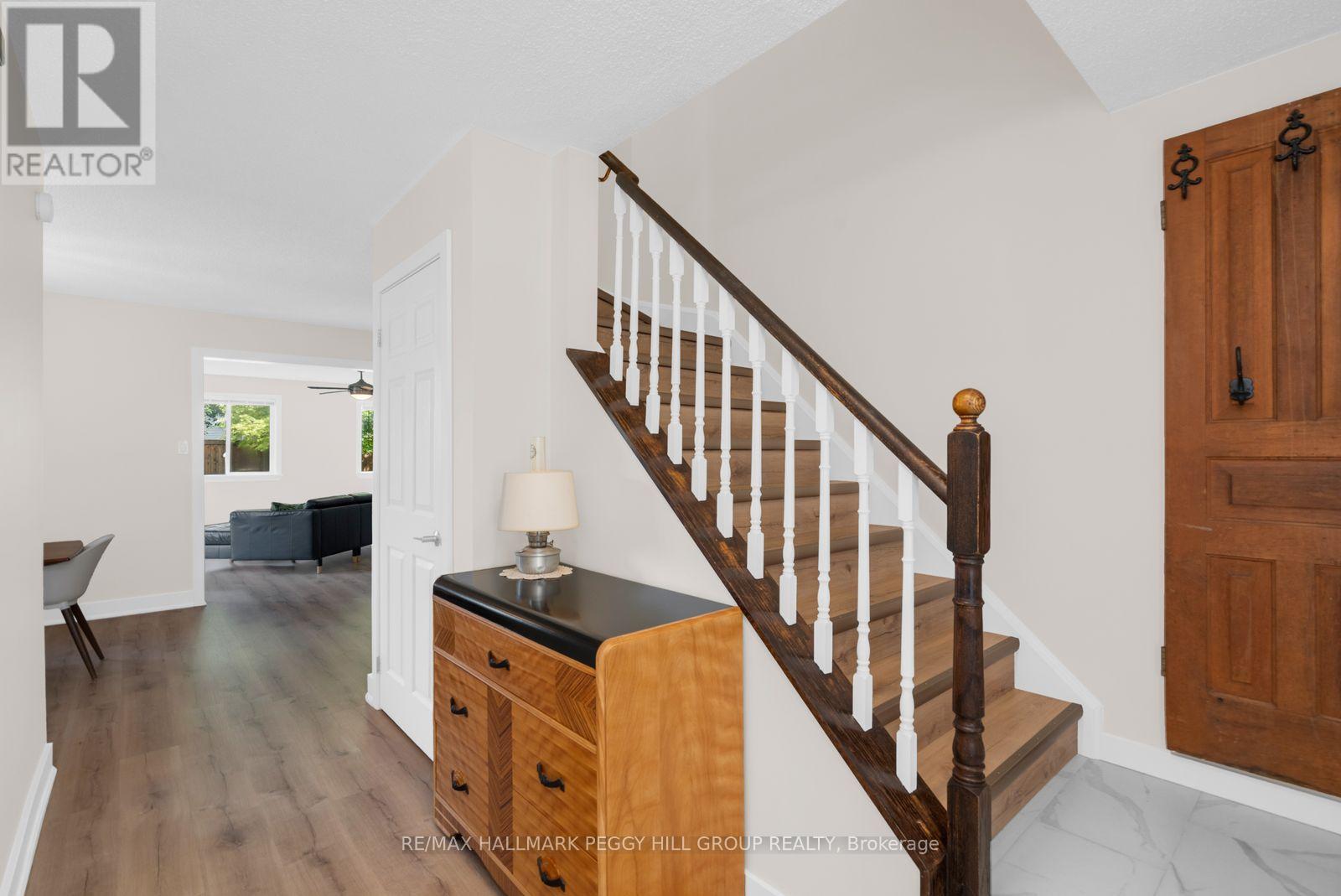 990 MACLEAN STREET - 6