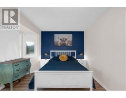 Bedroom 3 - 990 Maclean Street, Innisfil, ON L9S1V8 Photo 7