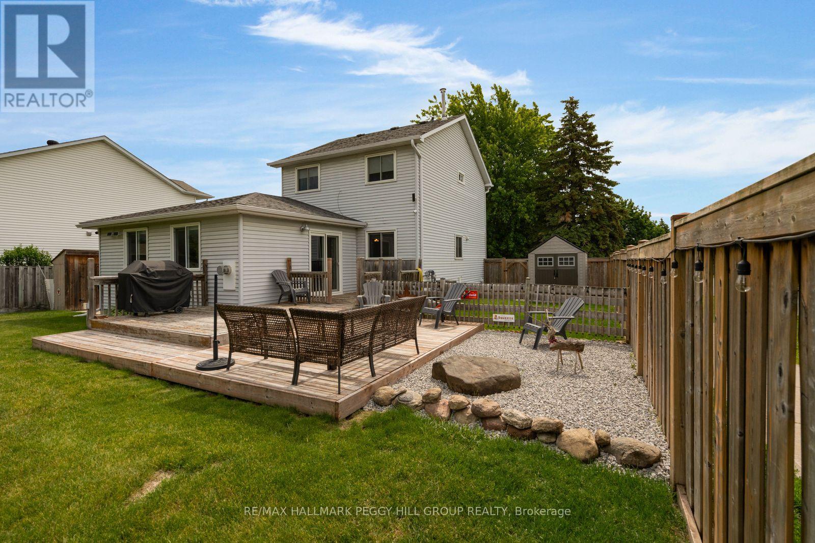 990 MACLEAN STREET - 18