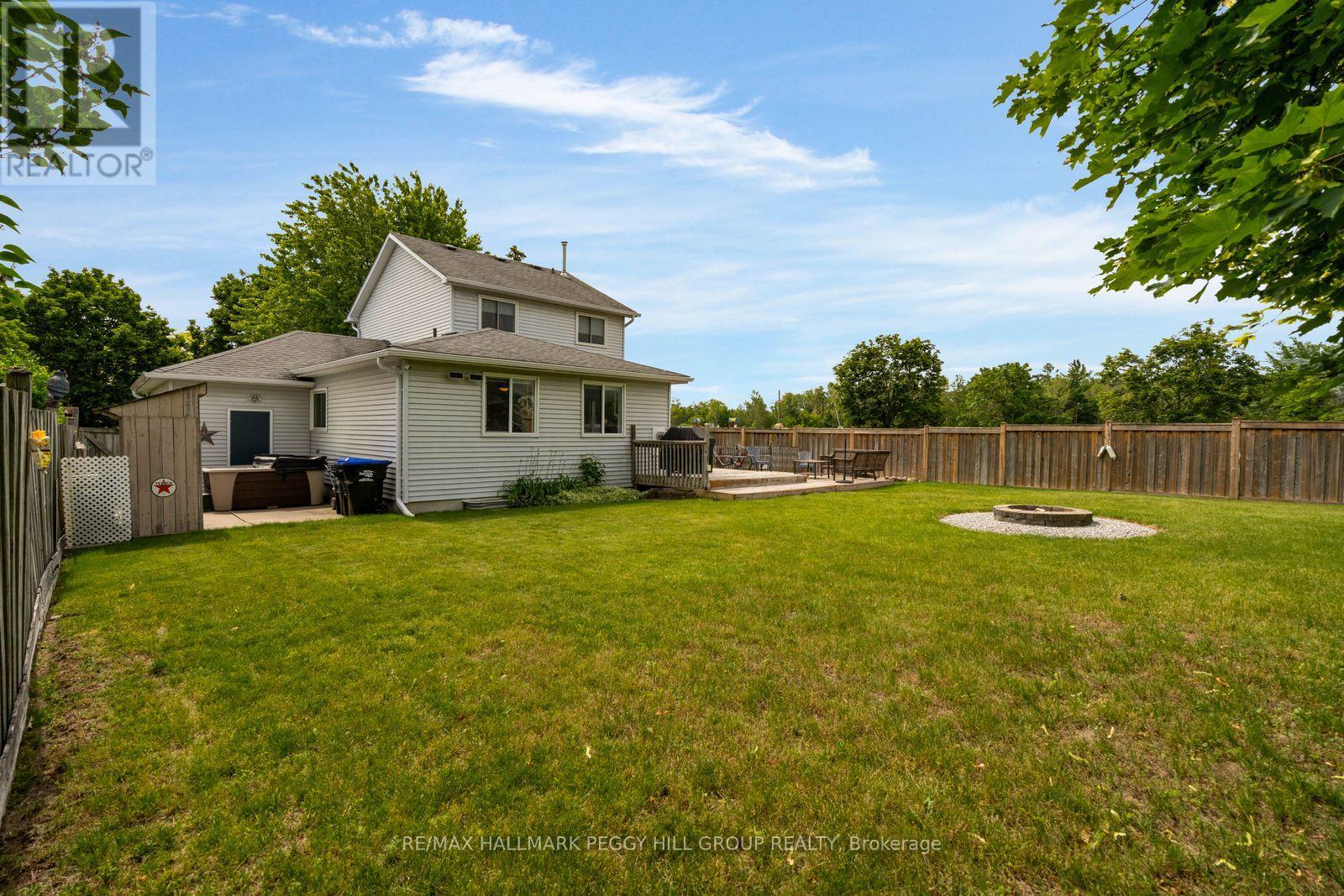 990 MACLEAN STREET - 21