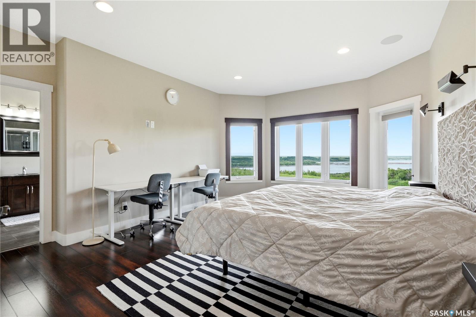 102 Rudy LANE - 35