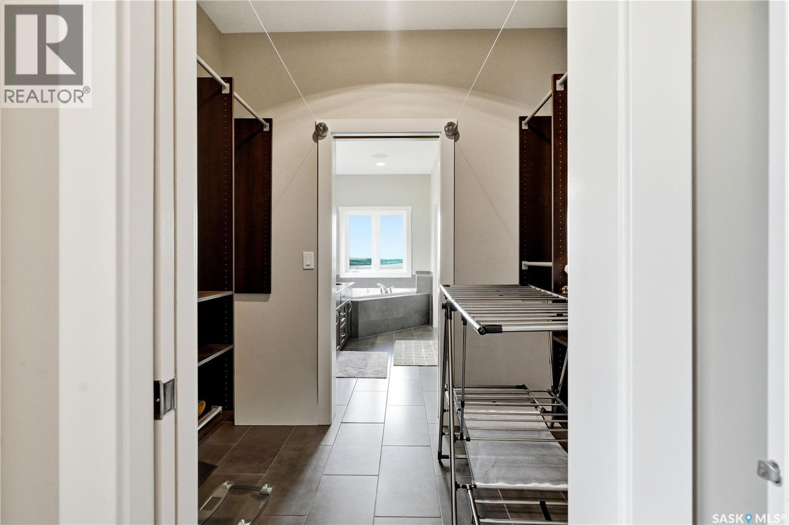 102 Rudy LANE - 40