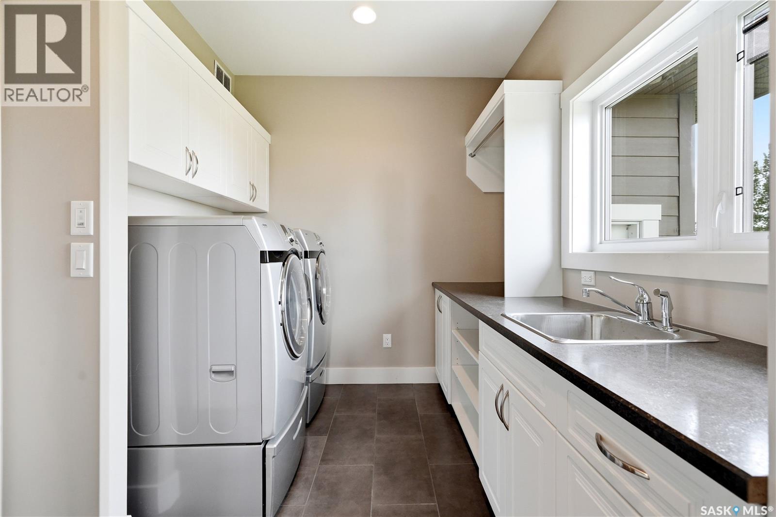 102 Rudy LANE - 42
