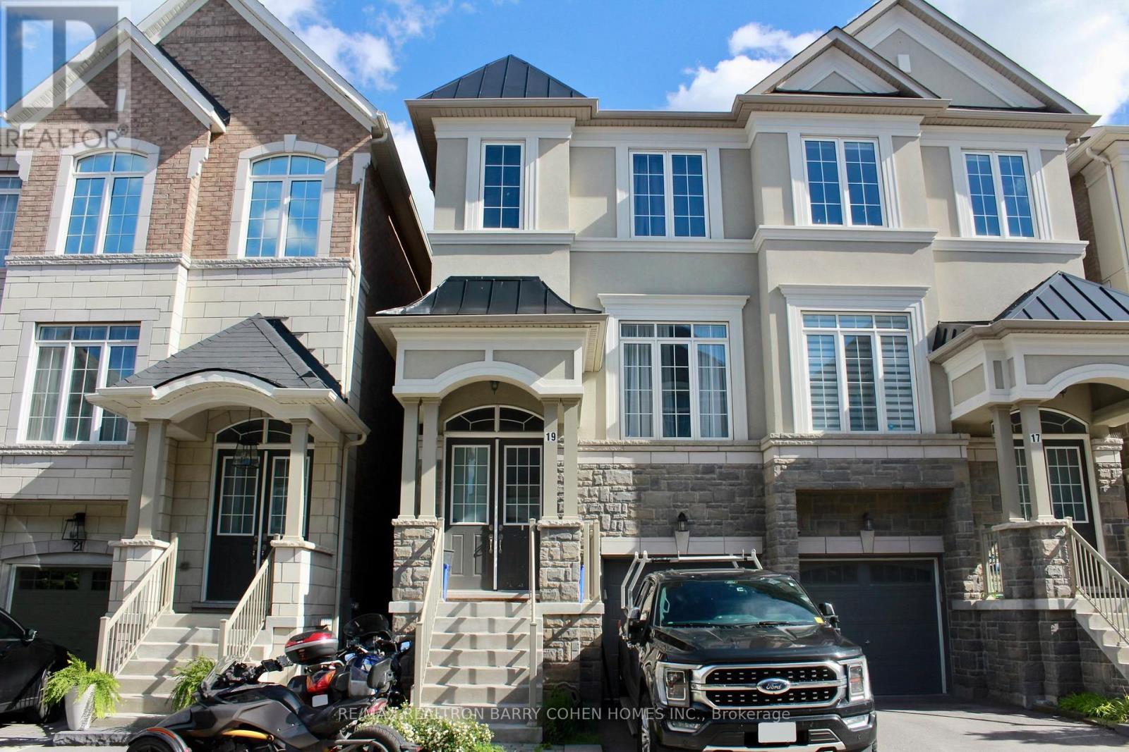Photo of 19 LATCHFORD LANE