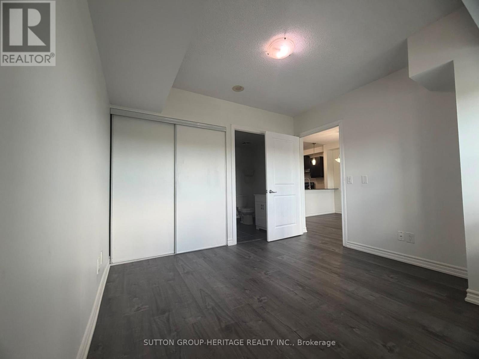 #404 7730 KIPLING AVENUE - 19