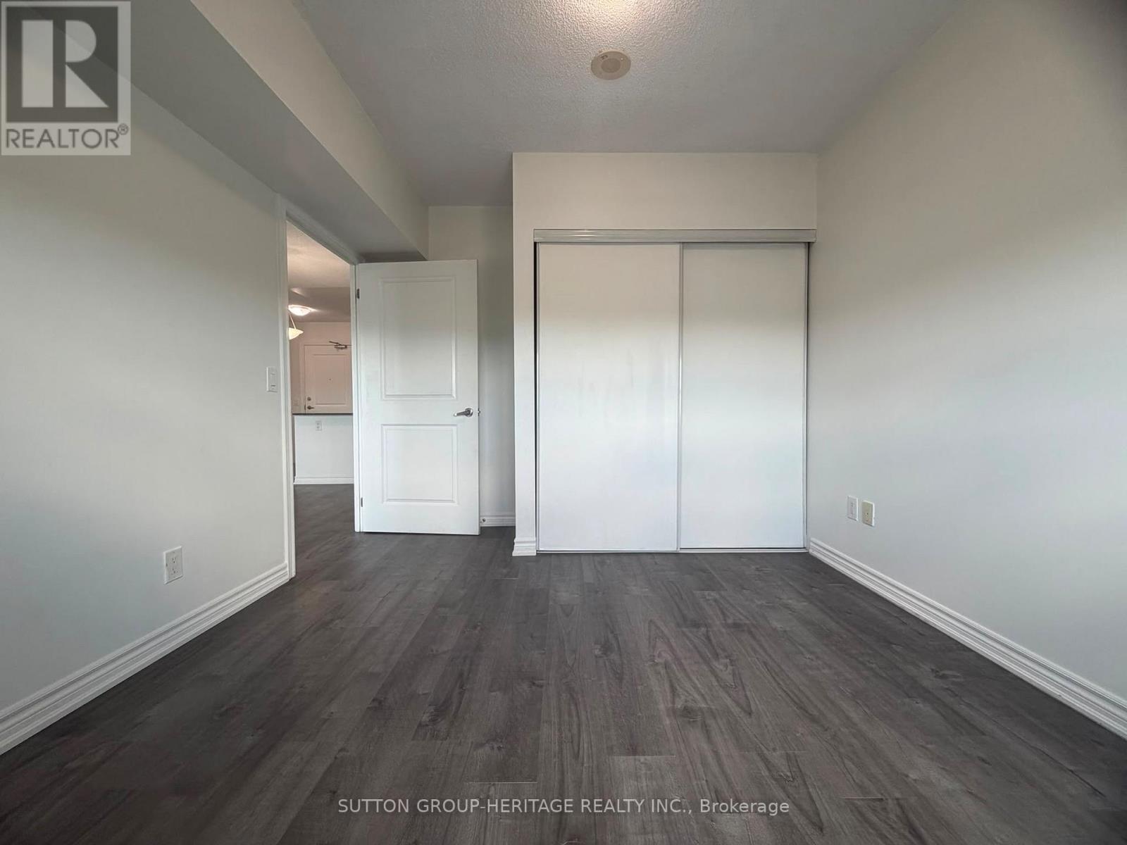 #404 7730 KIPLING AVENUE - 21