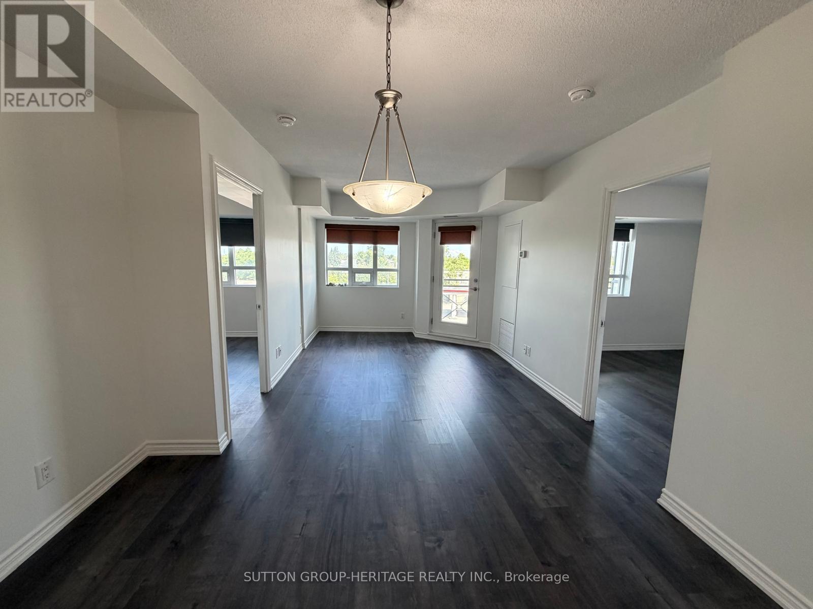 #404 7730 KIPLING AVENUE - 16