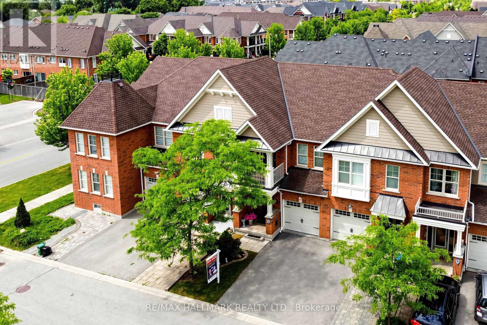 5 BEARINGS AVENUE - 40