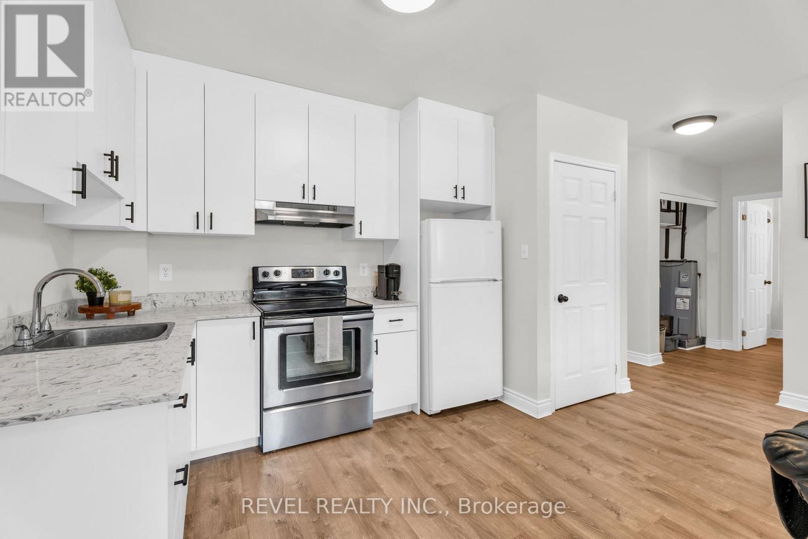 #102 70 FIRST STREET - 15