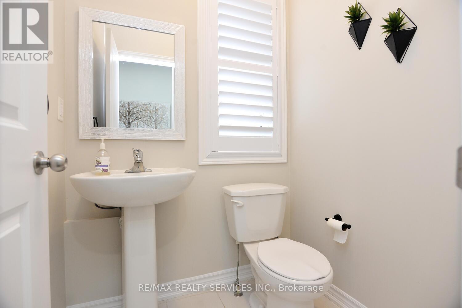 24 BACHELOR STREET - 17
