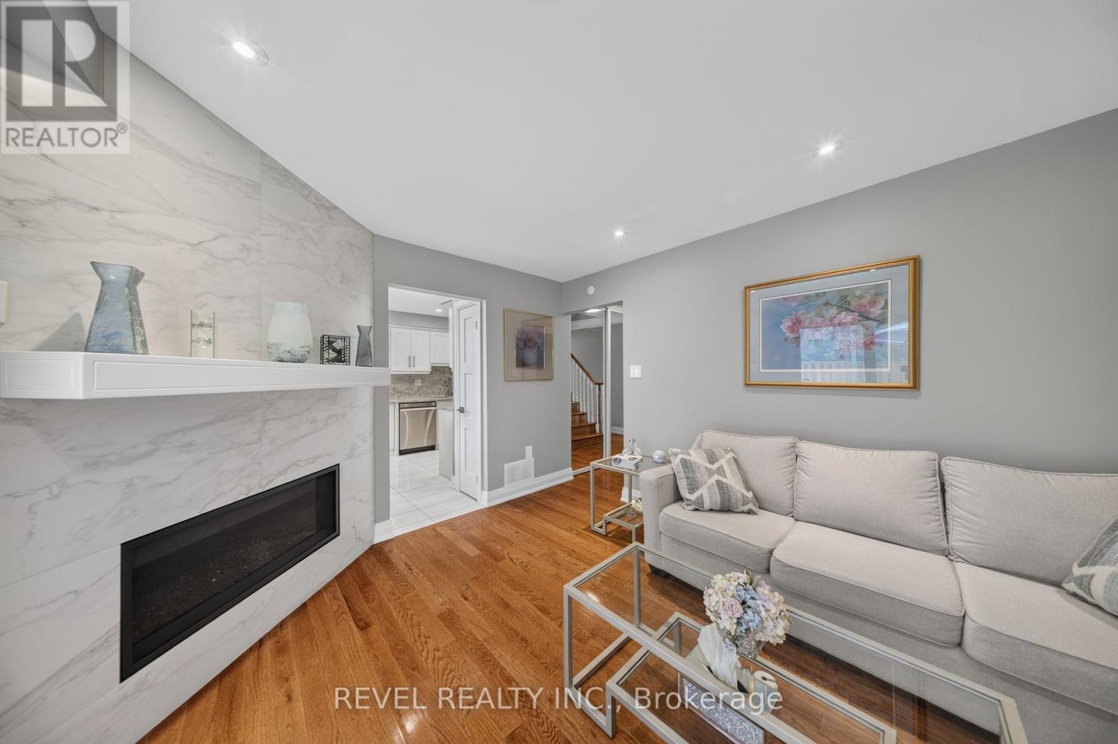 30 HALLEN ROAD - 14