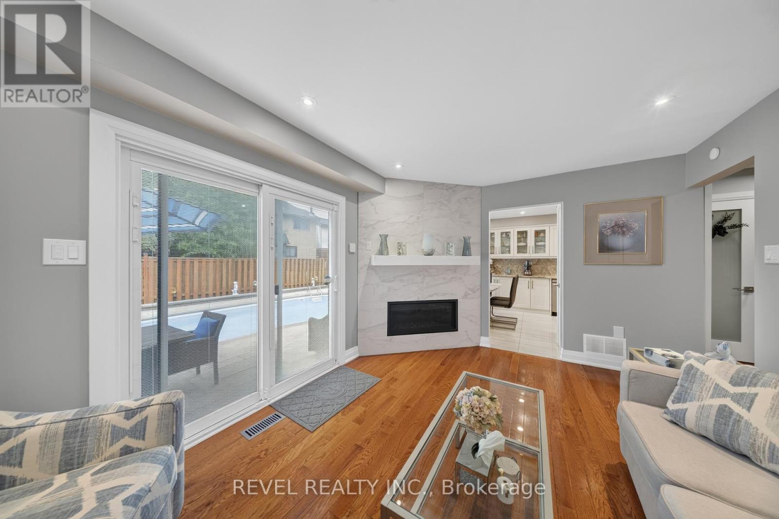 30 HALLEN ROAD - 16
