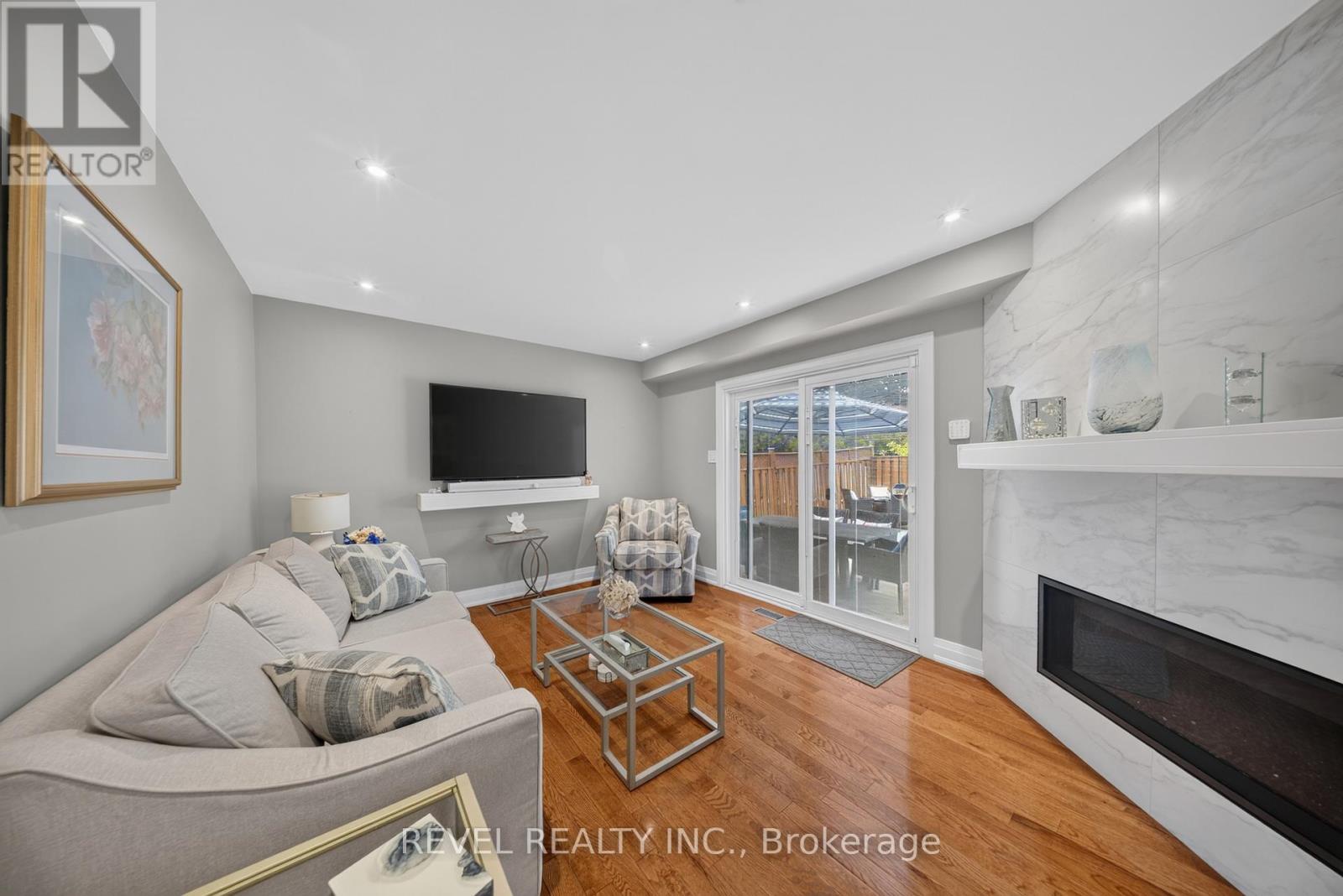 30 HALLEN ROAD - 18