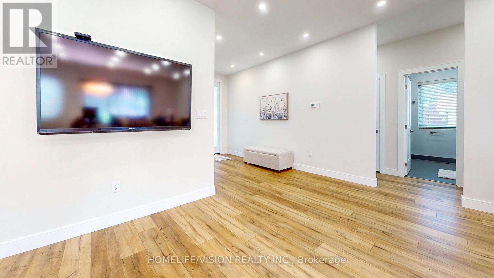 740 MIDLAND AVENUE - 16