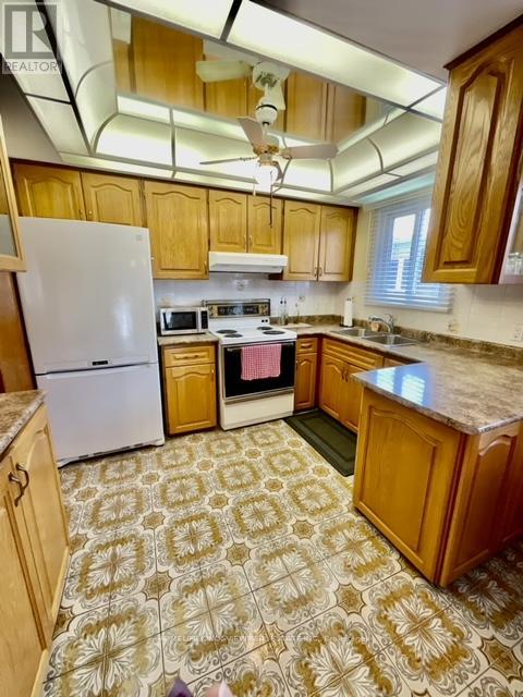 51 SEACLIFFE BOULEVARD - 16