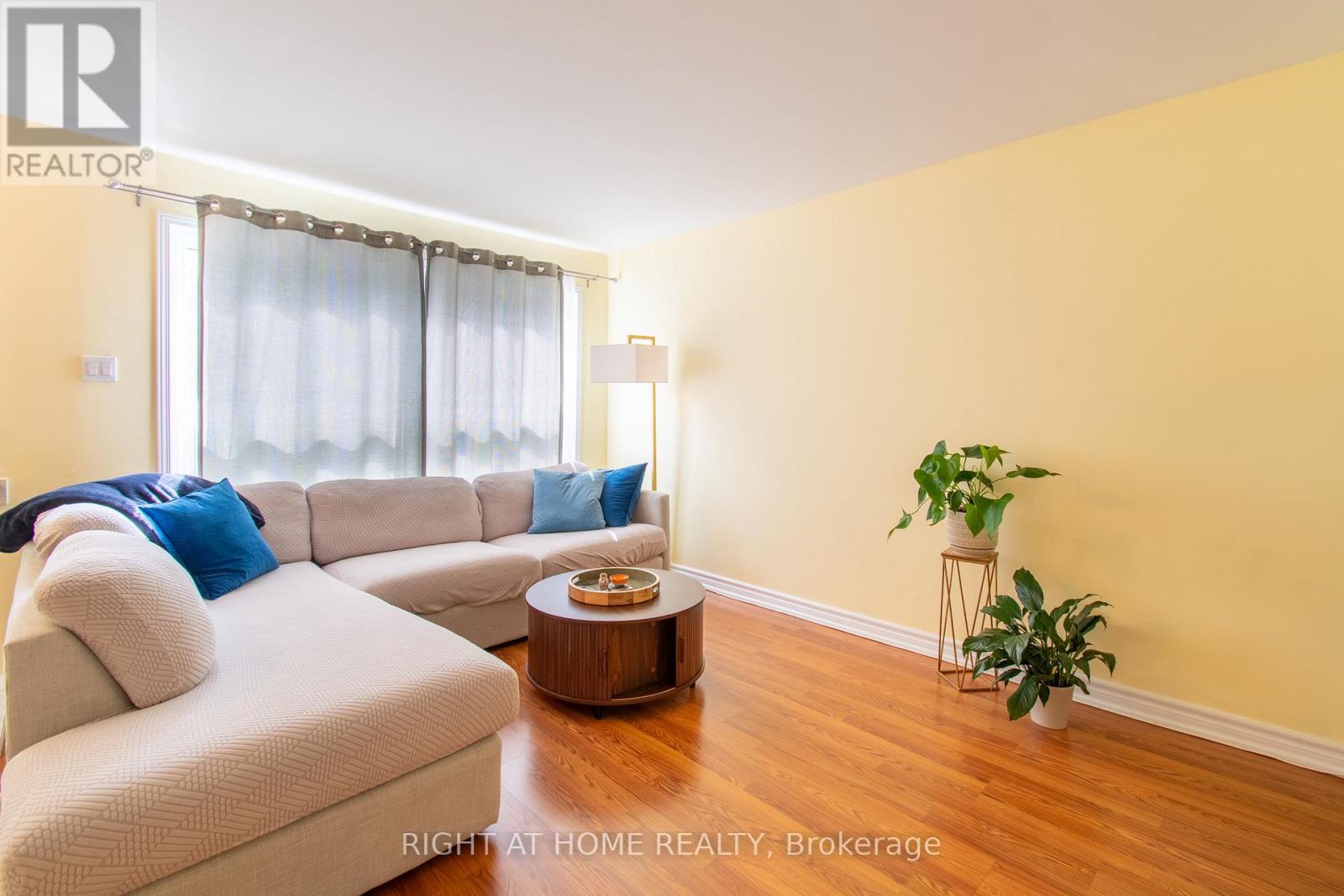 #B12 63 FERRIS LANE - 6