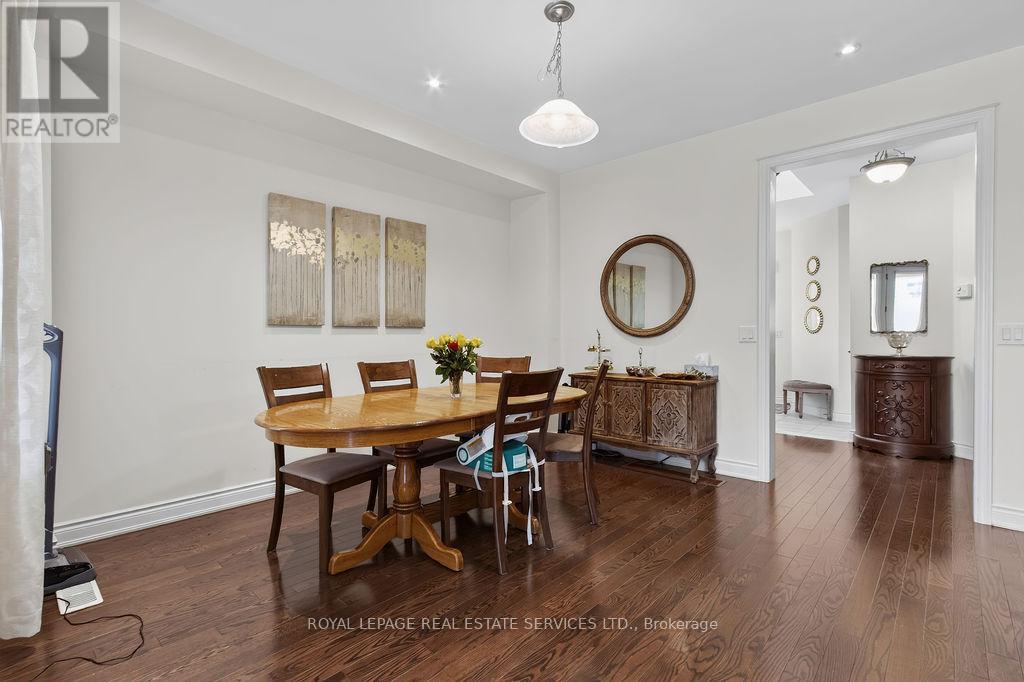 #19 3045 GLADESIDE AVENUE - 13