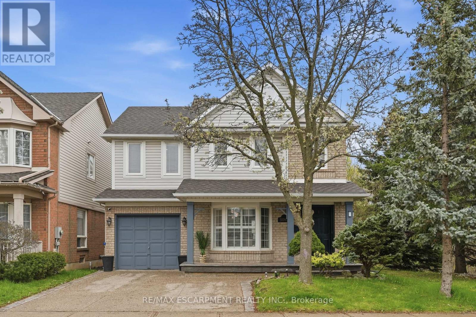 5010 BUNTON CRESCENT - 1