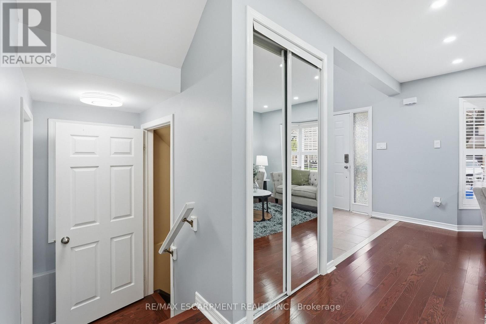 5010 BUNTON CRESCENT - 37