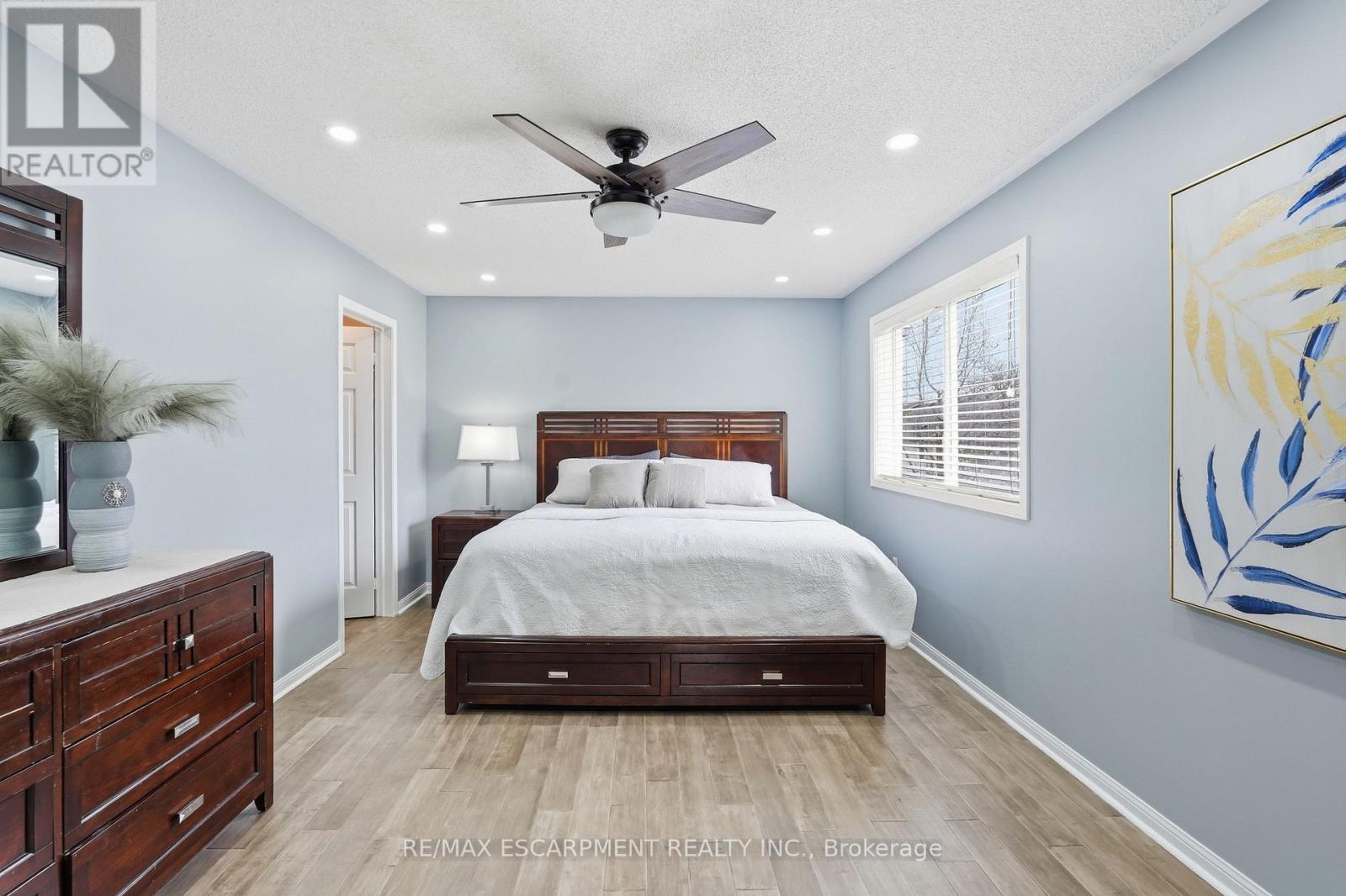 5010 BUNTON CRESCENT - 23