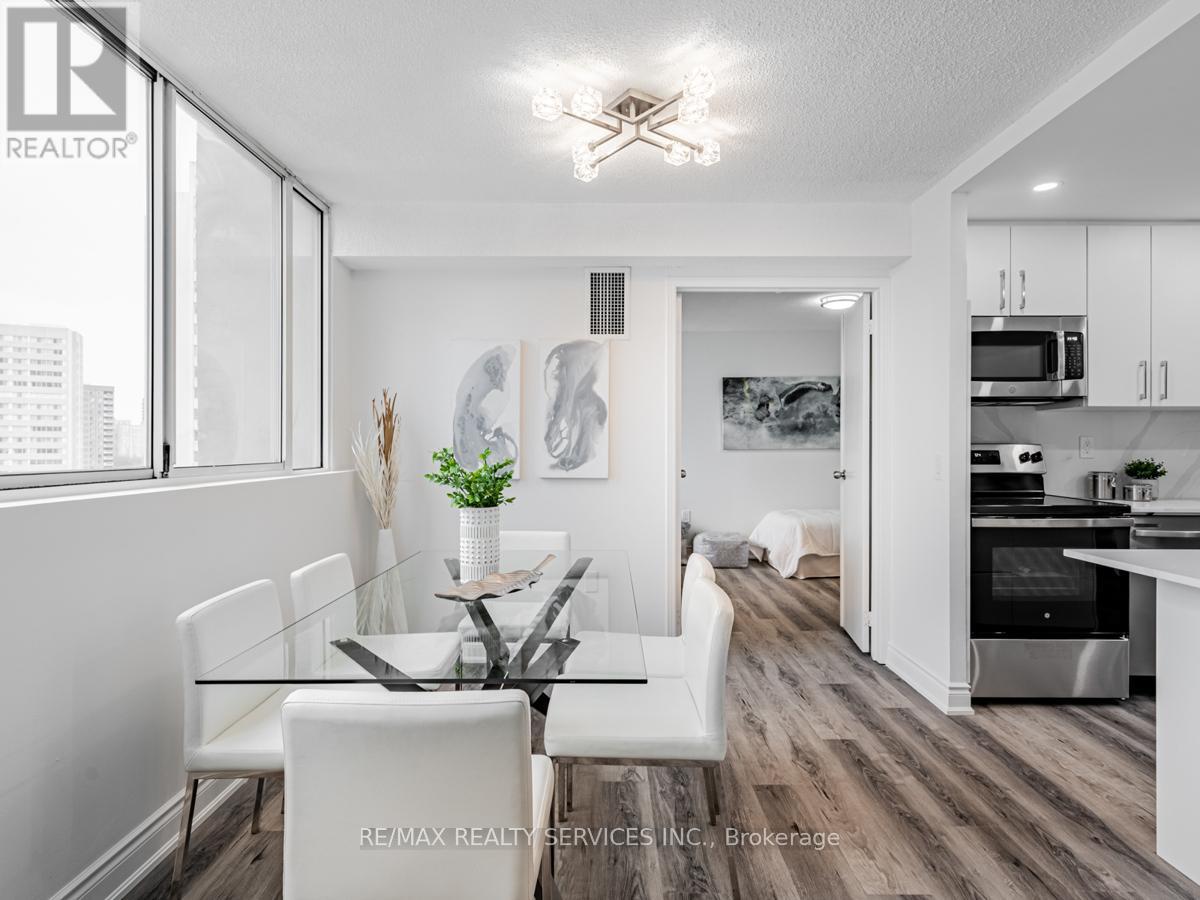 #1108 3590 KANEFF CRESCENT - 14
