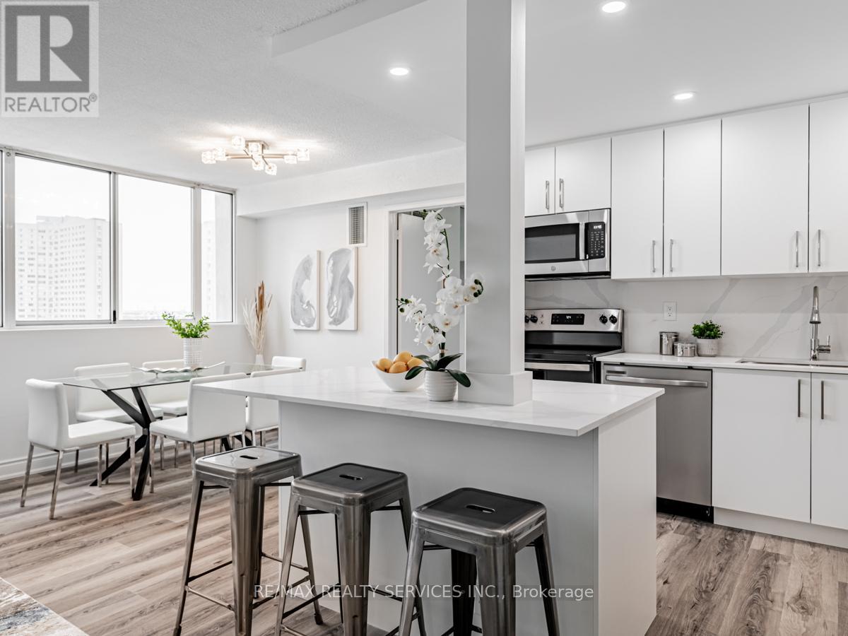 #1108 3590 KANEFF CRESCENT - 15